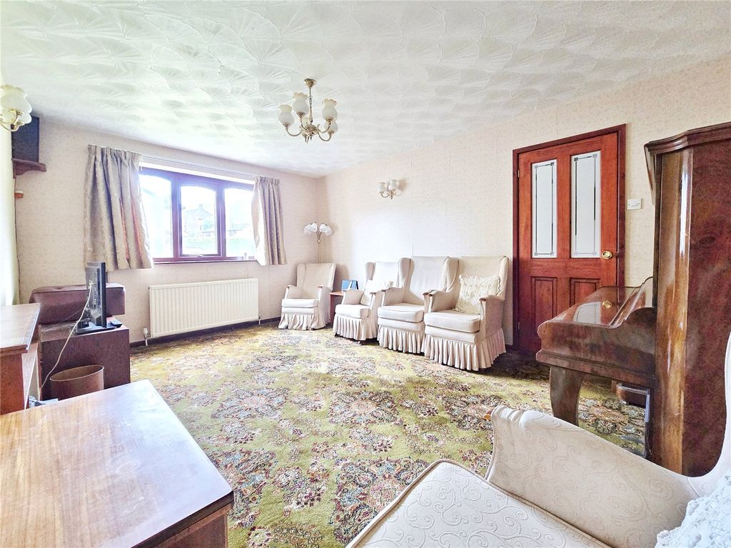 Property photo 2 of 19 Picture No. 20