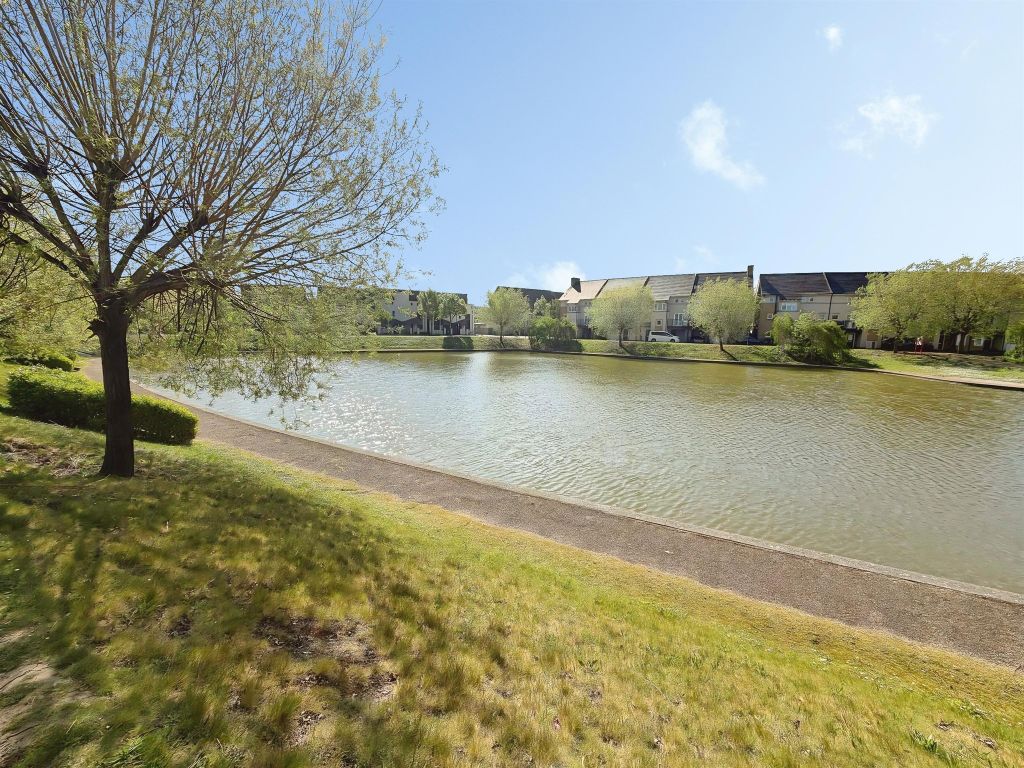 Property photo 3 of 4