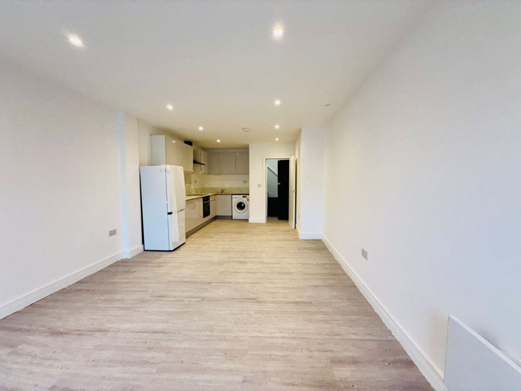 Property photo 2 of 11 Whatsapp Image 2025-11-07 At 11.09.44