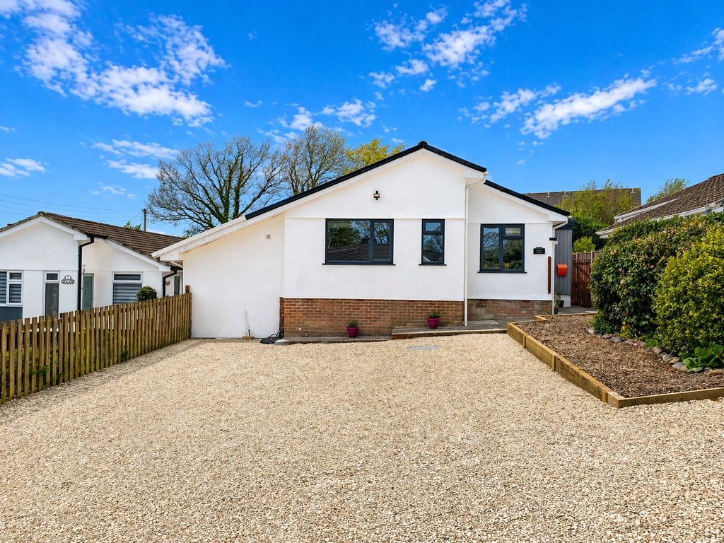 Property photo 1 of 17 1 - Picture No. 01