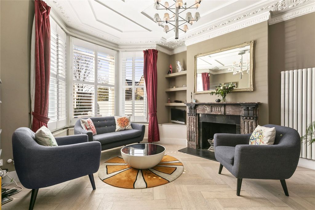 Property photo 2 of 11 Reception Room