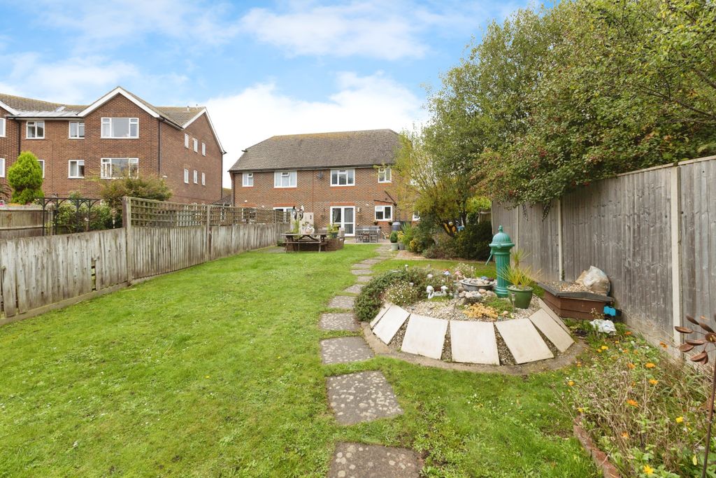 Property photo 3 of 20