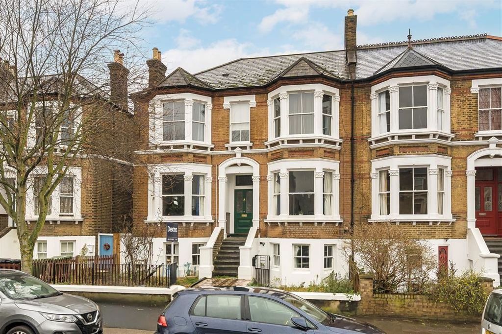 Property photo 1 of 8