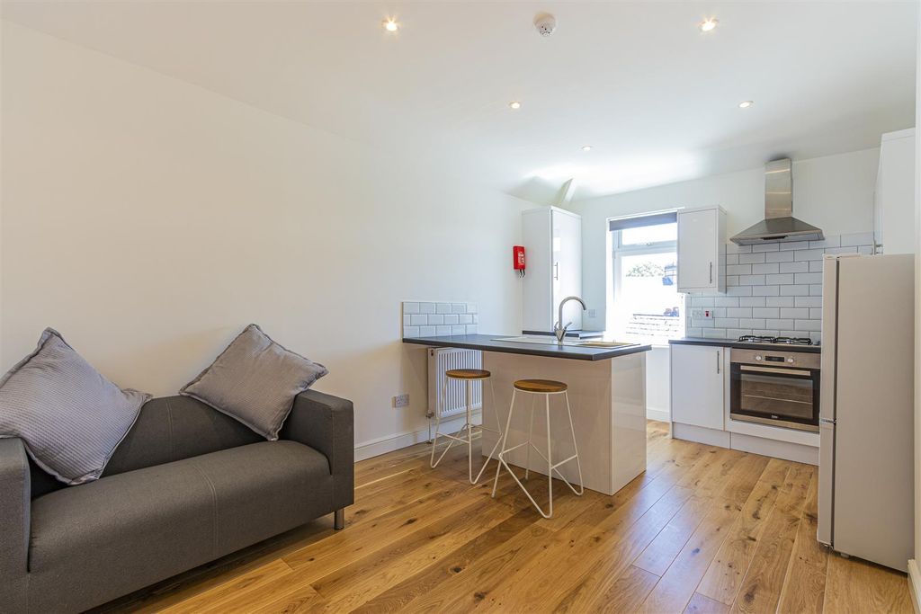 Property photo 1 of 12 Penarth Road 103 Tff-10.Jpg