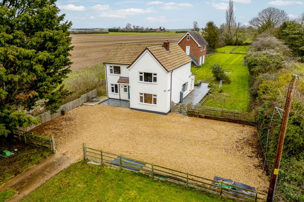 Property photo 1 of 32 The Chestnuts (Sibsey)-2