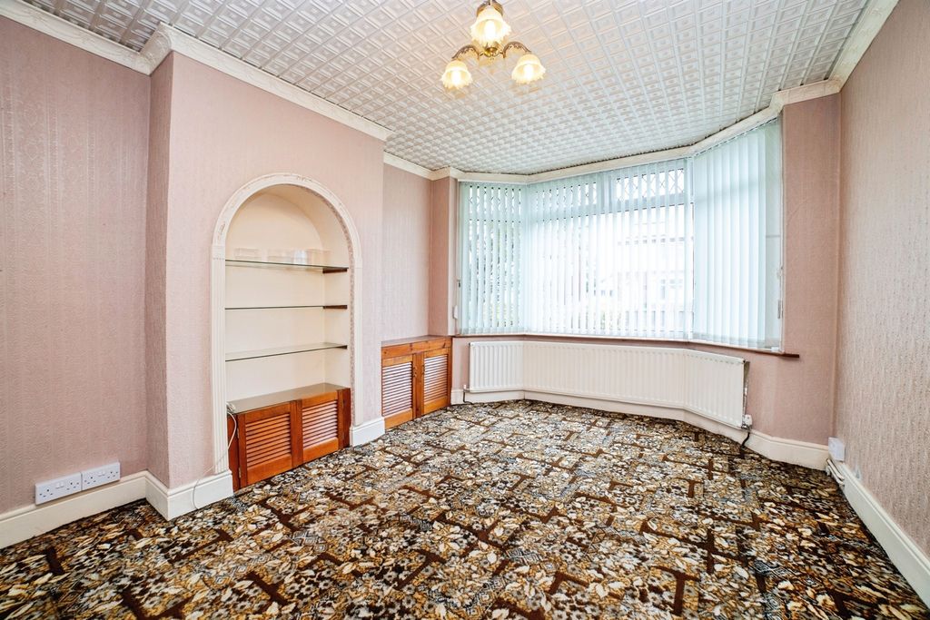 Property photo 3 of 16