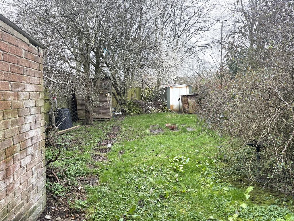 Property photo 3 of 9 Kilbounre Lane 13.Jpg