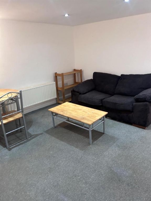 Property photo 1 of 7 Cosy Lounge With Plush Sofa And Dining Area...
