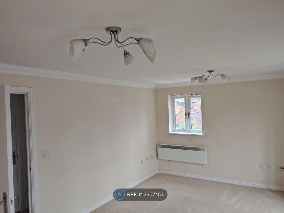 Property photo 3 of 6