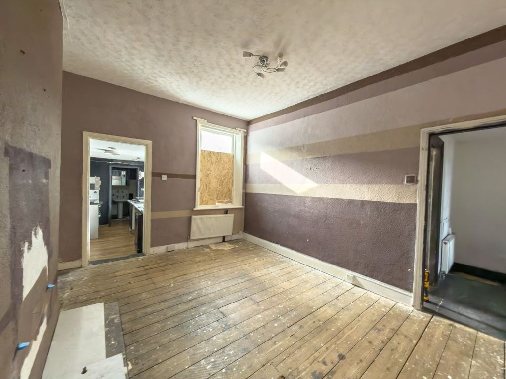 Property photo 3 of 10 Image 3