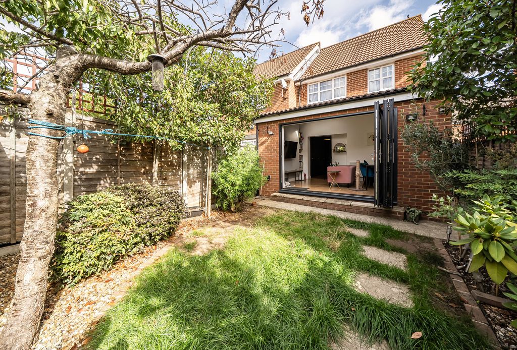 Property photo 2 of 10 1-6Aadc2B400d37-1...