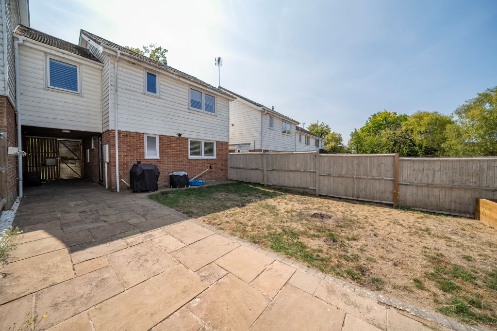 Property photo 2 of 23