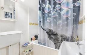 Property photo 3 of 7 Bathroom