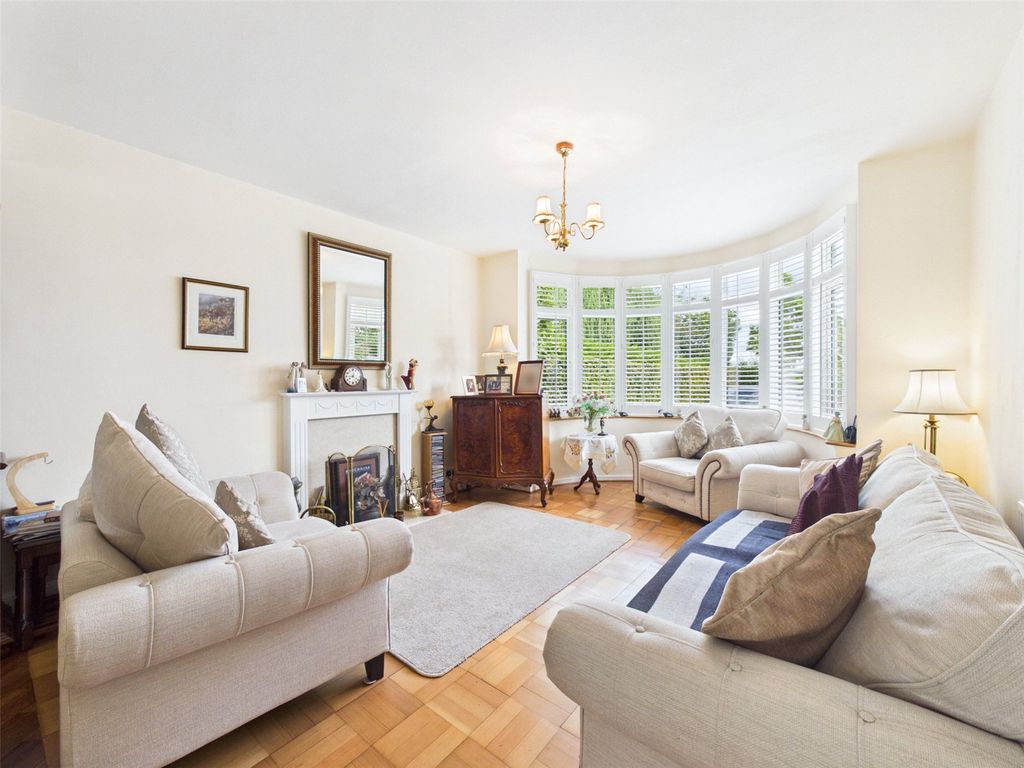 Property photo 2 of 25 Picture No. 37