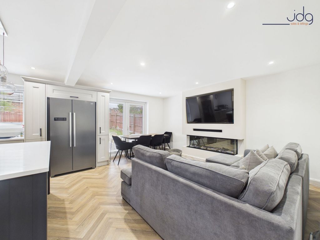 Property photo 3 of 18 Open Plan Living And Utility Area