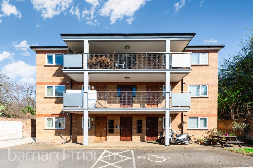 Property photo 1 of 25