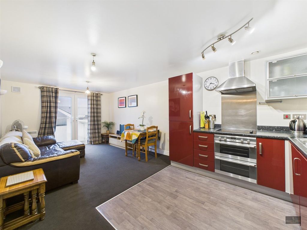 Property photo 1 of 7 Cam02887G0-Pr0571-Still003.Jpg