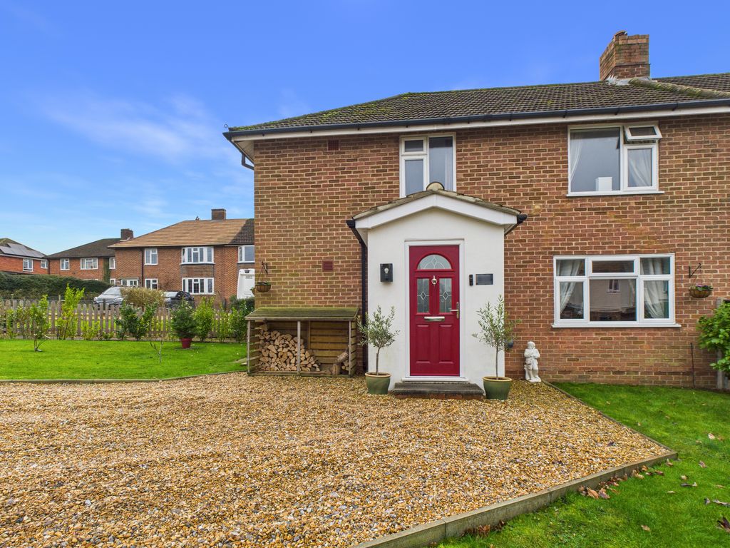 Property photo 3 of 49 Cam05068G0-Pr0063-Still047