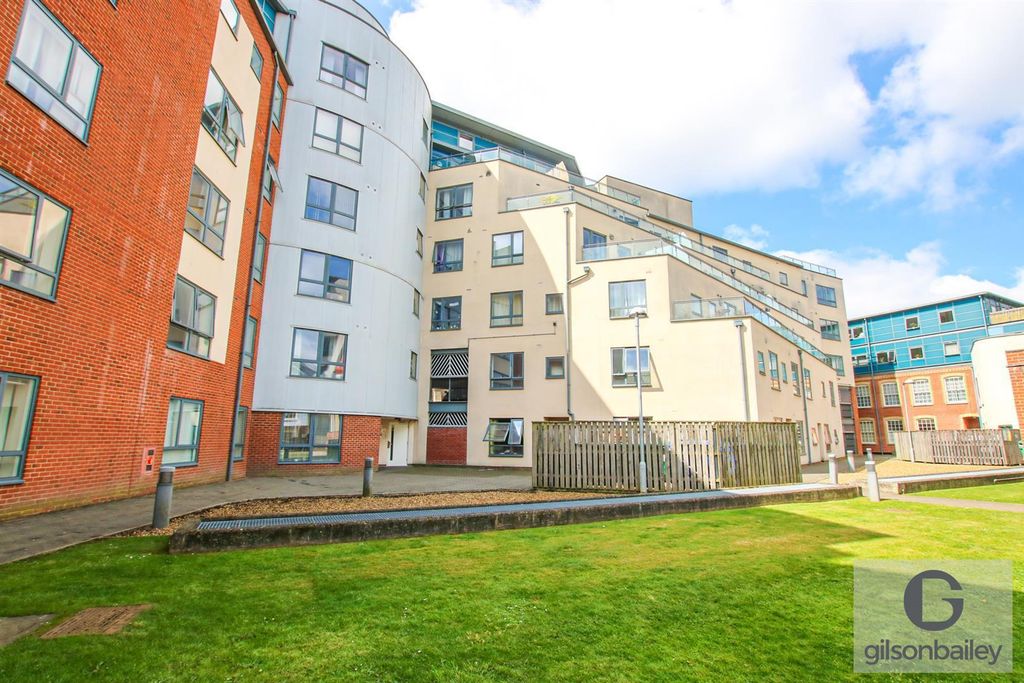 Property photo 3 of 11 2Ygmonafceqvol6Cymcpig.Jpg