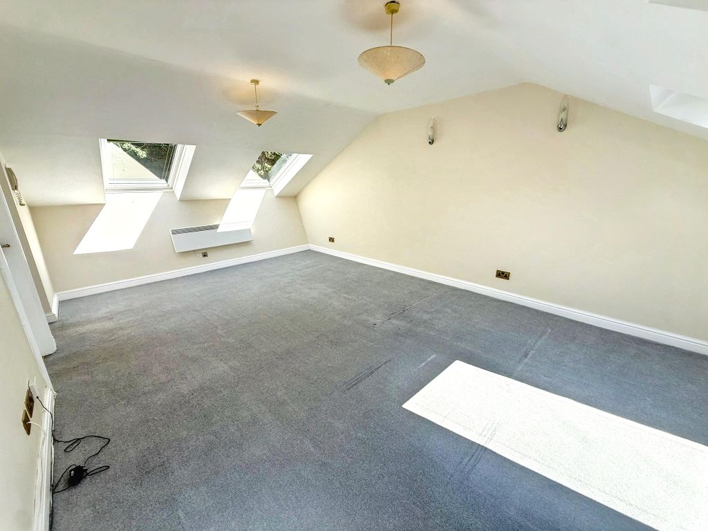 Property photo 1 of 13 5c923A994192484Cb876A462c52307E6