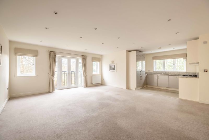 Property photo 3 of 13 Photo 4