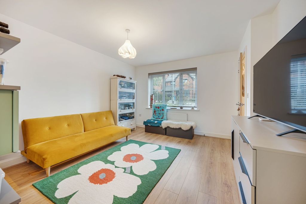 Property photo 3 of 29