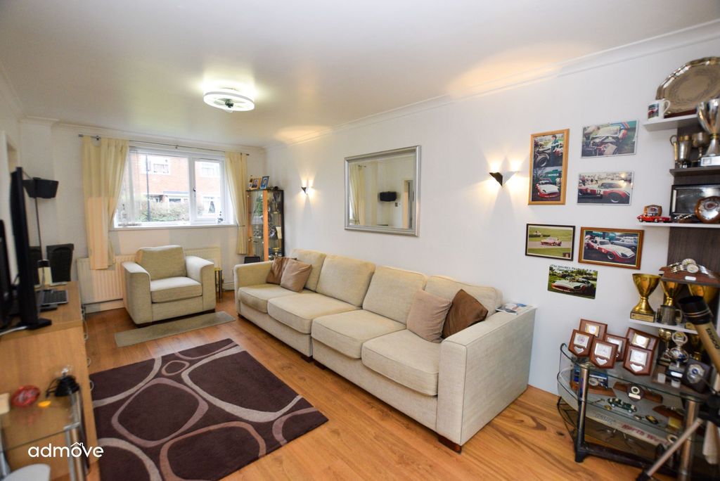 Property photo 3 of 20