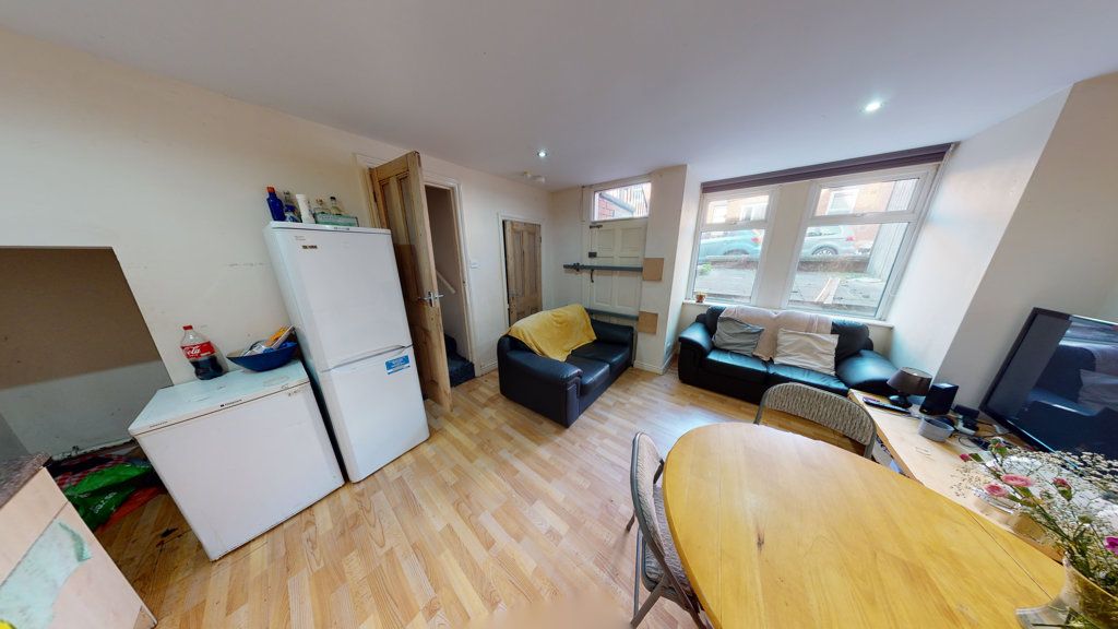 Property photo 2 of 7 Jpg