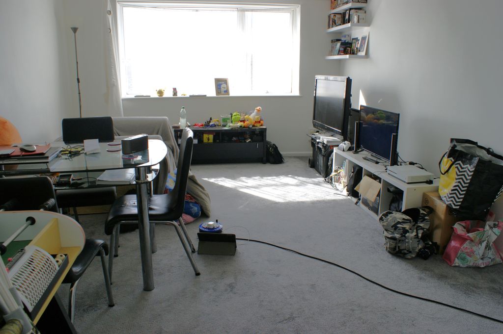 Property photo 2 of 6