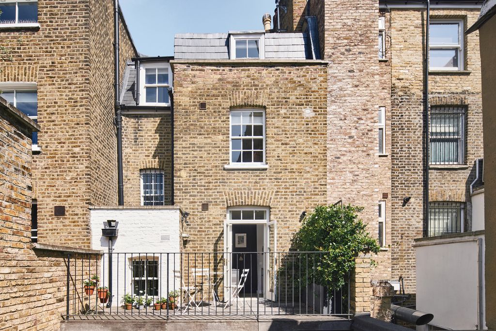 Property photo 2 of 28 309688 - A0Op6000007Edhjmaw_N3-Crop.Jpg