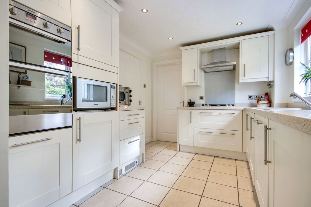 Property photo 3 of 15 Img_3917-Img_3919
