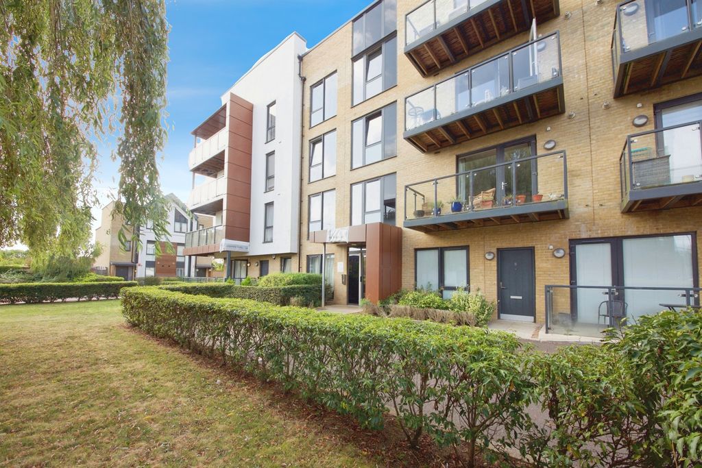Property photo 1 of 15