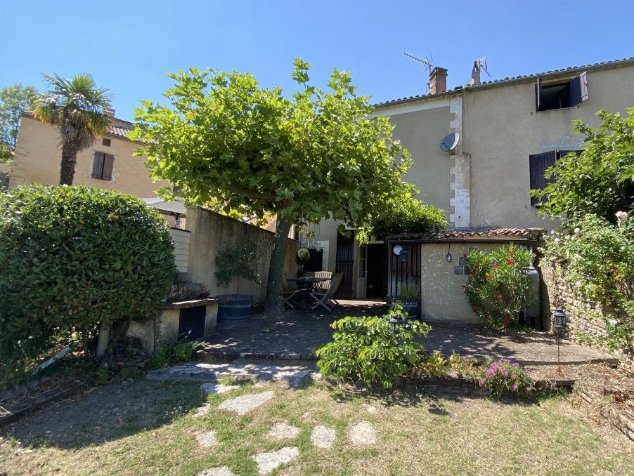 Property photo 2 of 20