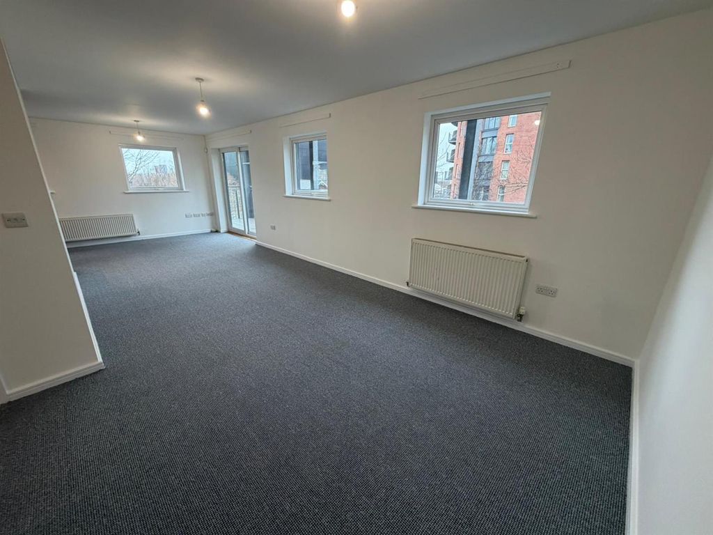 Property photo 2 of 8 4B553Dec-5Eed-4Bec-8058-27439240A72F.Jpeg