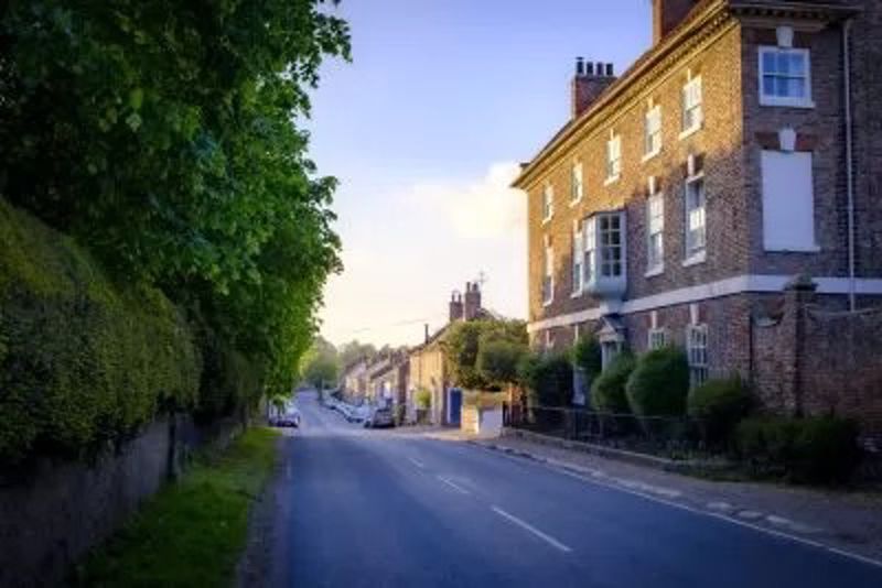 Property photo 3 of 5 Photo 4