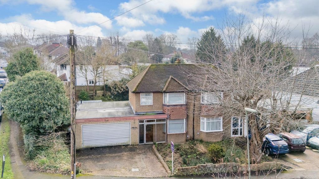 Property photo 1 of 26 Shelvers Way,  Drone  (7).Jpg