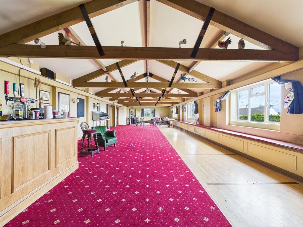 Property photo 2 of 30 Picture No. 12