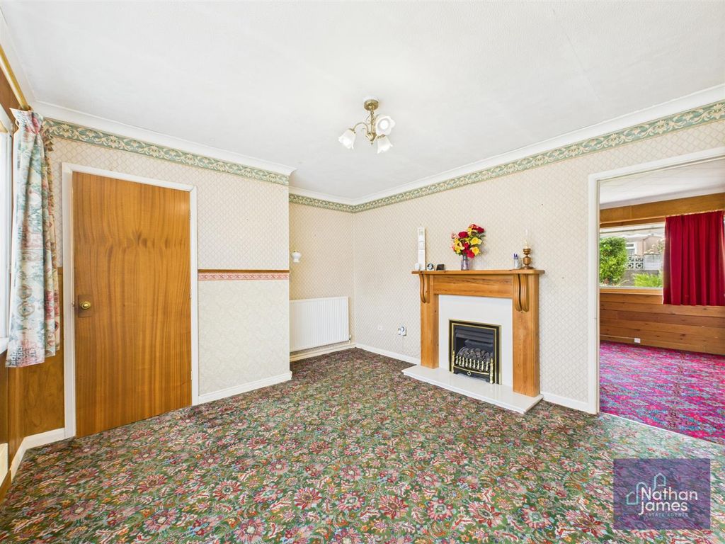 Property photo 2 of 14 Living Room