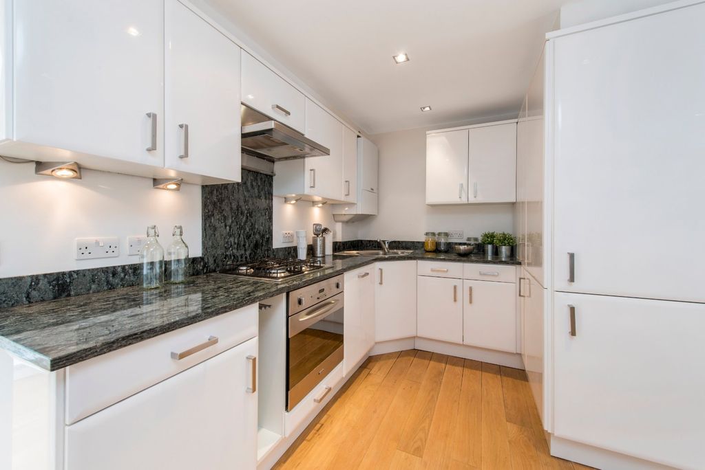 Property photo 2 of 12 Kitchen