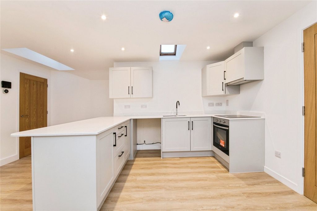 Property photo 3 of 16 Picture No. 08