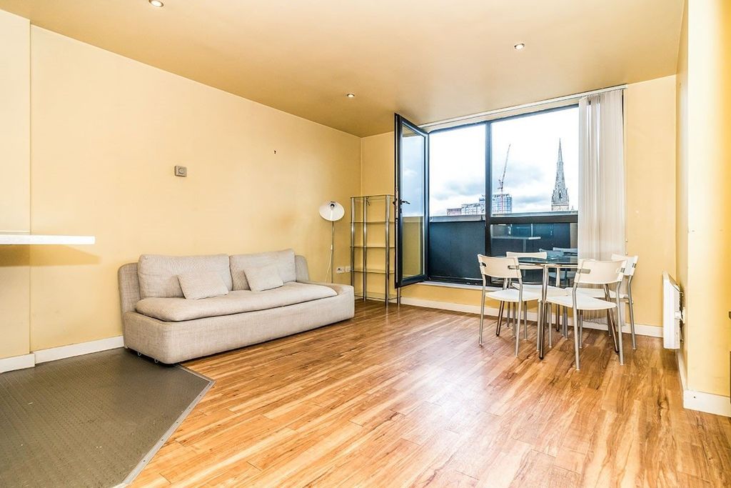 Property photo 3 of 8 Picture No. 19