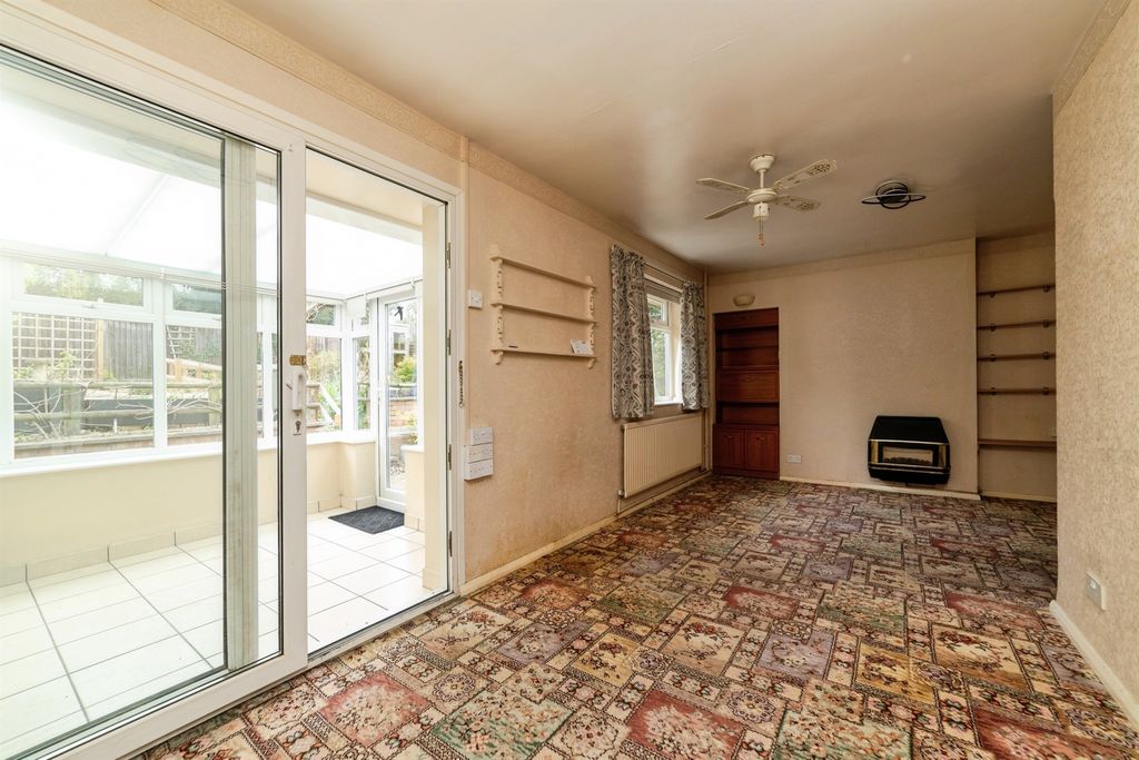 Property photo 3 of 15