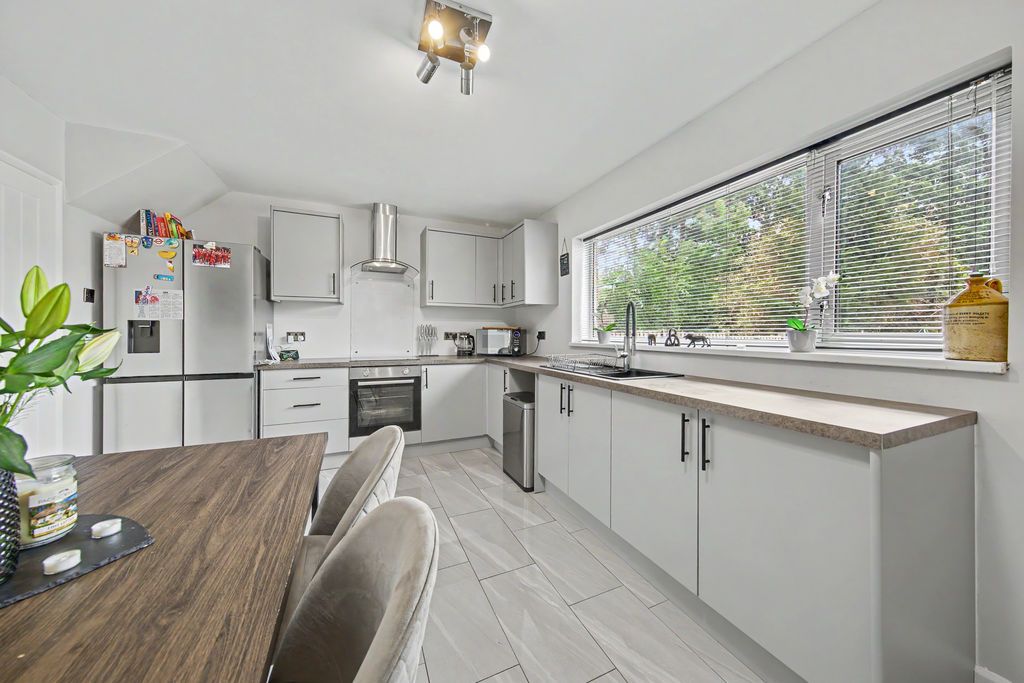 Property photo 1 of 26 Kitchen Diner