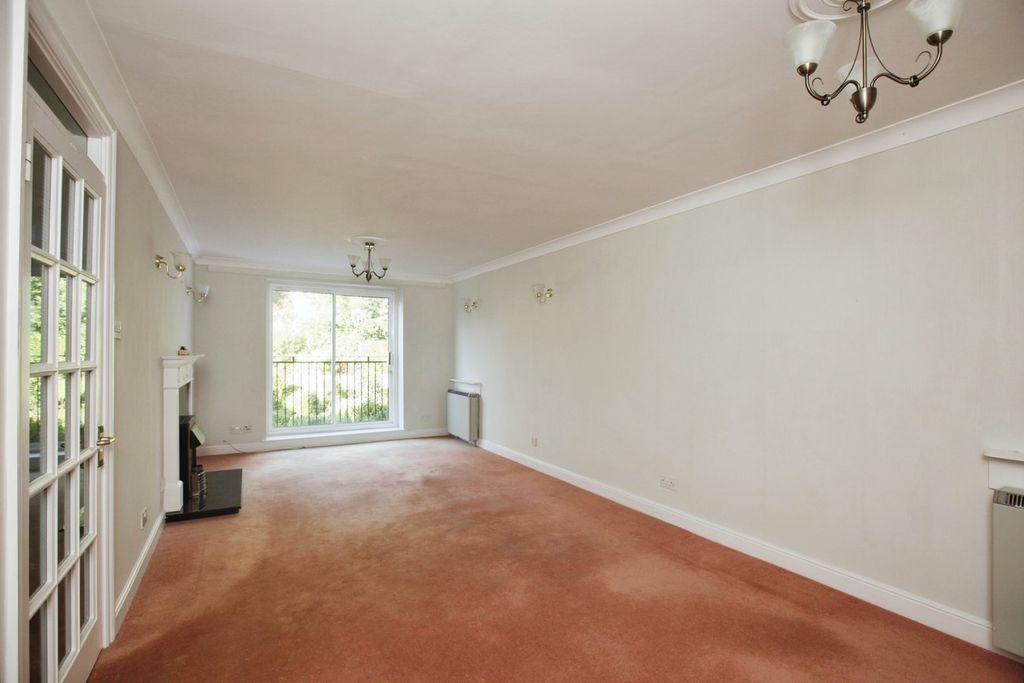 Property photo 3 of 16