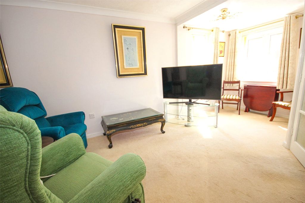 Property photo 2 of 8 Picture No. 01