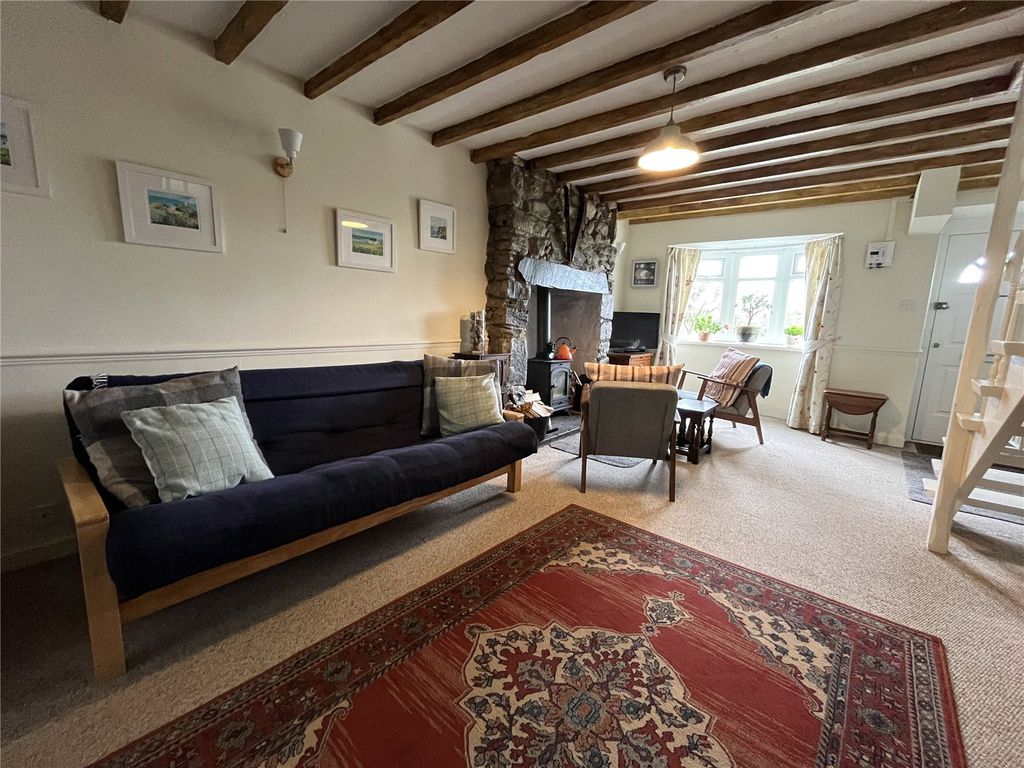 Property photo 3 of 23 Picture No. 28