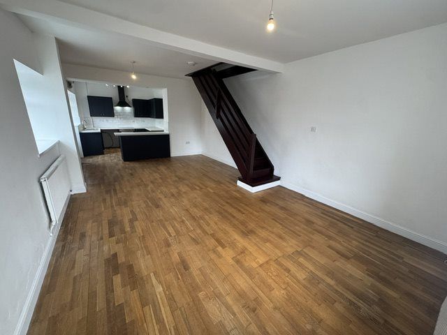 Property photo 3 of 10 Img_6838