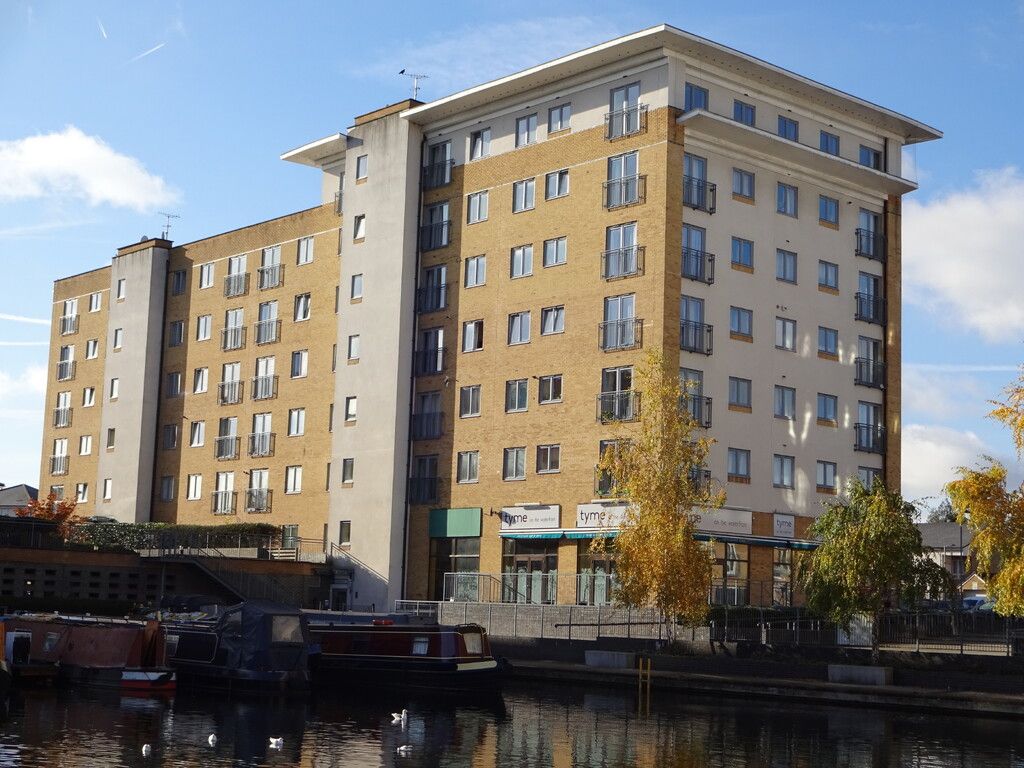 Property photo 1 of 13 Caldon House