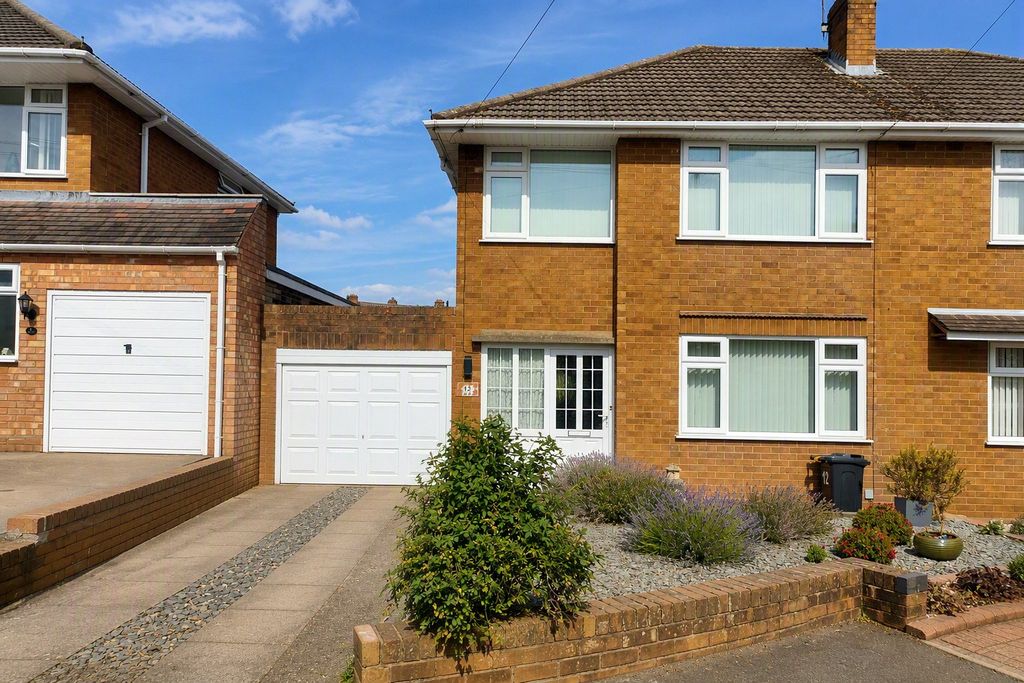 Property photo 1 of 23 Picture No. 28