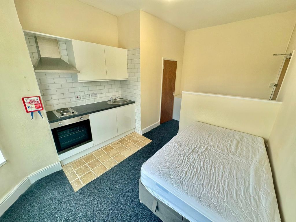 Property photo 1 of 6 Image